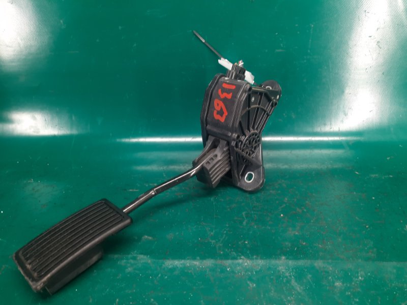 Педаль газа MDX (YD2) 06-13 2009 Внедорожник 3.7 J37A1