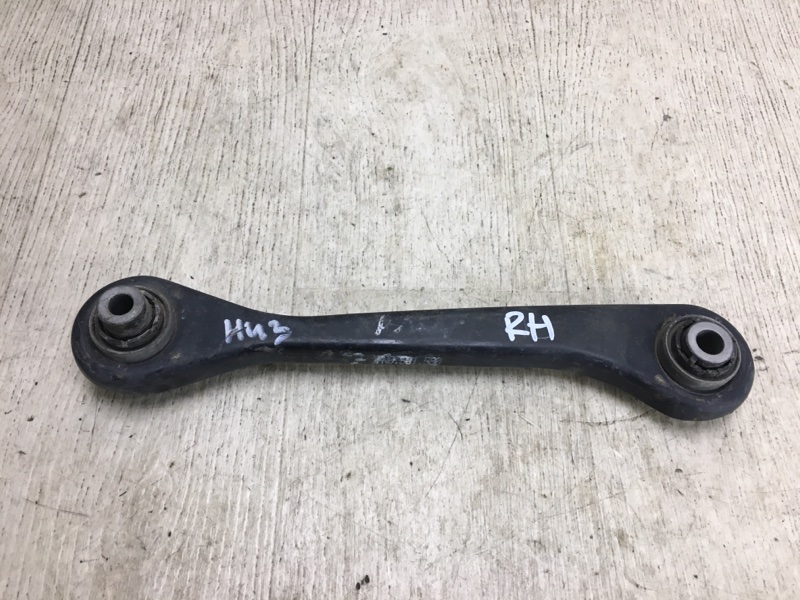 Рычаг задней подвески поперечный нижний правый VOLKSWAGEN PASSAT B8 14- 2015 A32 1.8 CPRA 7N0 501 530 Б/У