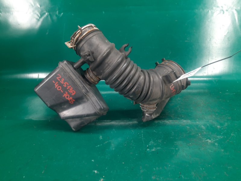 Запчасть патрубок воздушного фильтра TOYOTA CAMRY 40 06-11 2008 Седан 2.4 2AZFE 17881-0H090 Б/У Патрубок воздушного фильтра TOYOTA CAMRY 40 06-11 2008 Седан 2.4 2AZFE 17881-0H090 Б/У