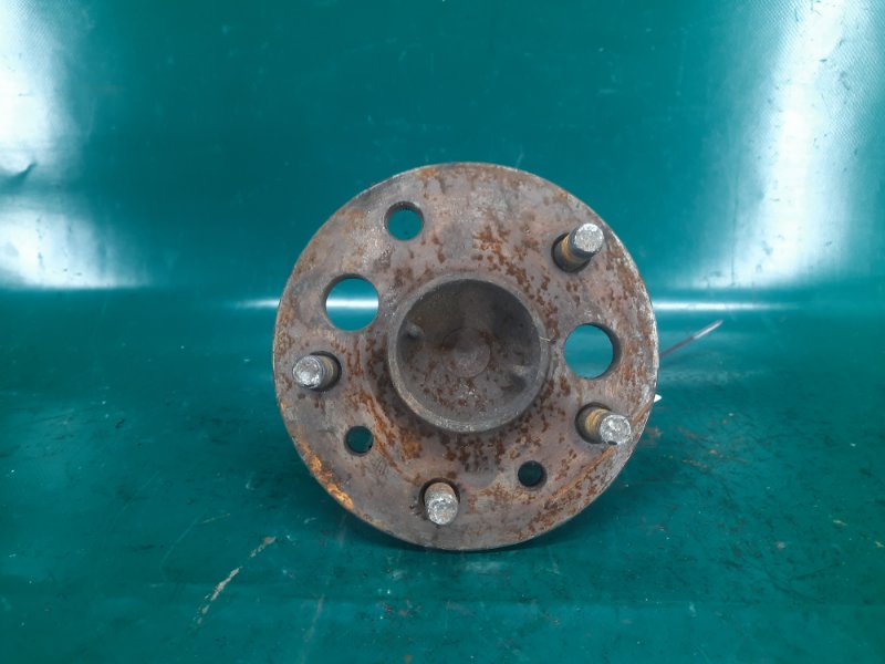 Ступица задняя левая TOYOTA CAMRY 30 02-06 2005 Седан 2.4 2AZFE 42460-06021 Б/У