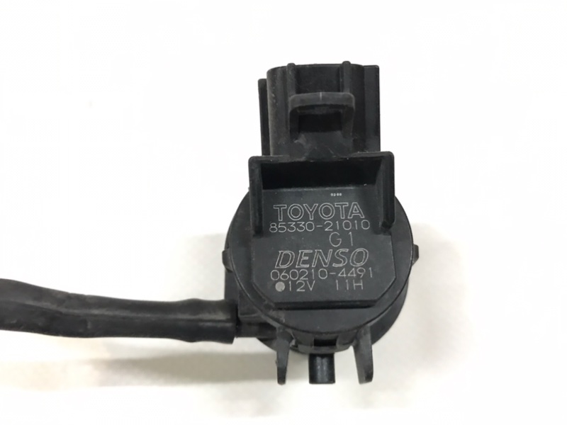 Насос омывателя стекла LS460 06-12 USF40 Насос омывателя стекла LS460 06-12 USF40