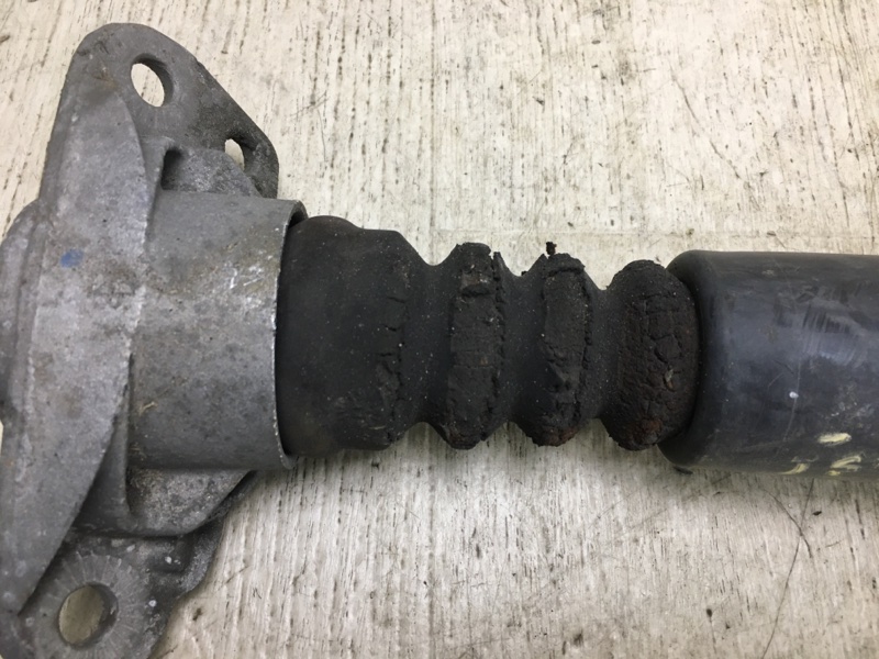 Амортизатор задний VOLKSWAGEN JETTA USA 10-17 162 2.5 CBUA