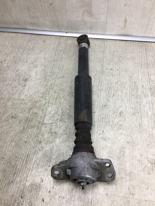 Амортизатор задний JETTA USA 10-17 2011 162 2.5 CBUA