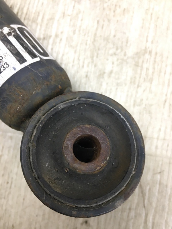 Амортизатор задний JETTA USA 10-17 2011 162 2.5 CBUA