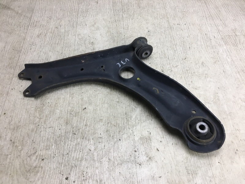 Рычаг передней подвески нижний правый VOLKSWAGEN JETTA USA 10-17 162 2.5 CBUA