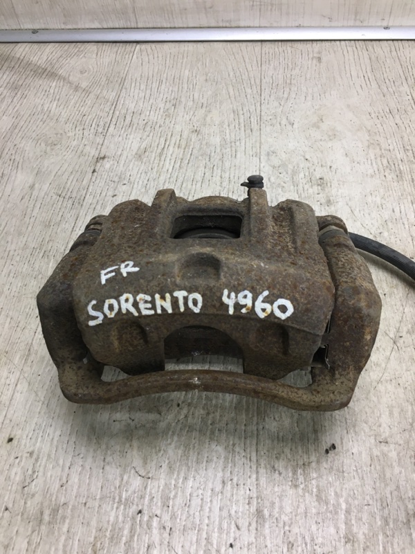 Суппорт тормозной передний правый KIA SORENTO XM 09-14 XM 3.5 G6DC