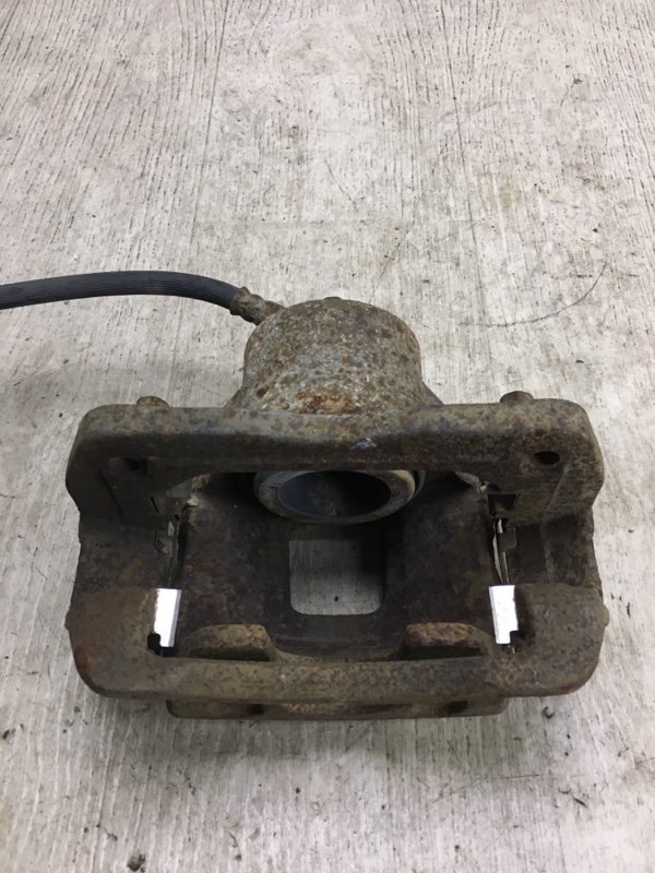 Суппорт тормозной передний правый SORENTO XM 09-14 2010 XM 3.5 G6DC