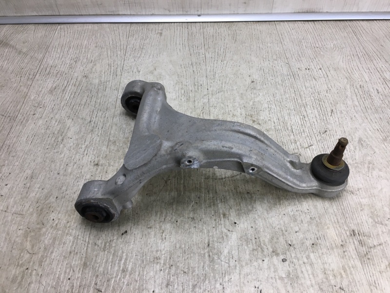 Рычаг задней подвески поперечный верхний правый SORENTO XM 09-14 2010 XM 3.5 G6DC