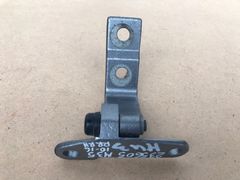 Петля двери нижняя задняя правая INFINITI M25/M37/M56/Q70/M35H 10-16 Б/У