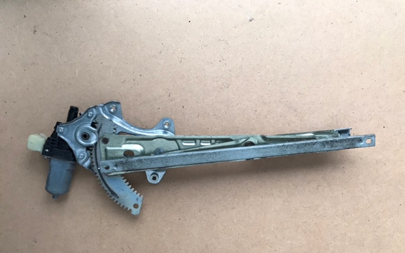 Стеклоподъемник задний правый FX/QX70 S51 08-17