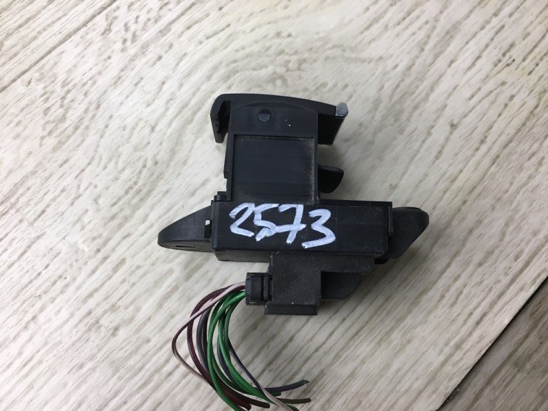 Кнопка стояночного тормоза PORSCHE CAYENNE 10-18 2010 958 4.8 M48.02 7P5 927 225 Б/У