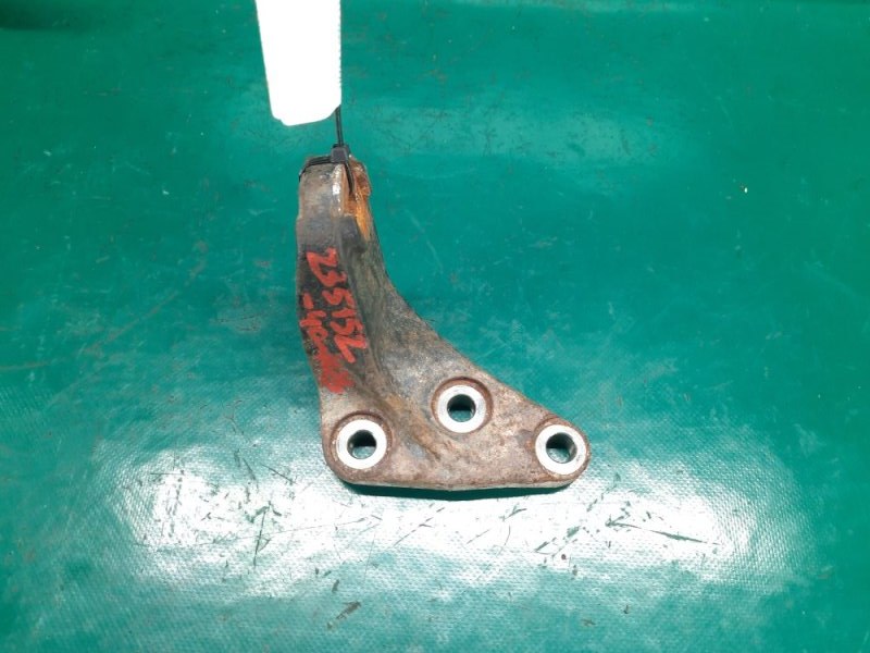 Кронштейн двигателя передний TOYOTA CAMRY 40 06-11 2008 Седан 2.4 2AZFE 12311-0H100 Б/У