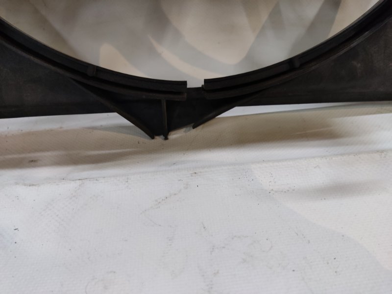 Диффузор вентилятора основного радиатора CAMRY 40 06-11 2.4