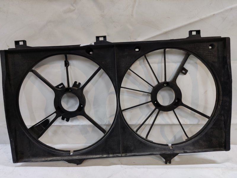 Диффузор вентилятора основного радиатора TOYOTA CAMRY 40 06-11 2.4