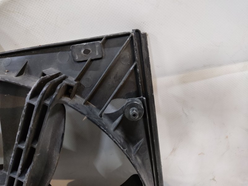 Диффузор вентилятора основного радиатора NISSAN TEANA J31 03-07