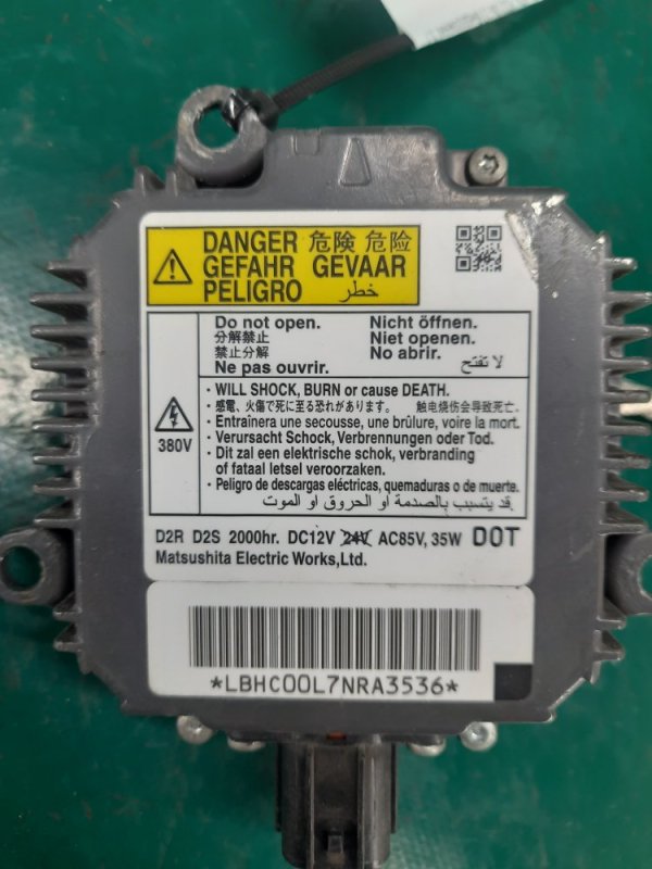 Блок розжига ксенона левый ACURA MDX (YD2) 06-13 Внедорожник 3.7 J37A1