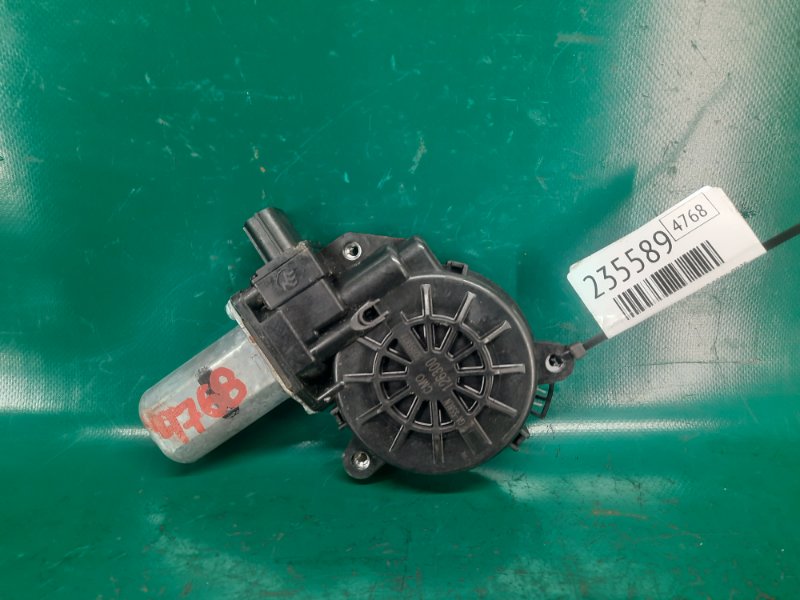 Запчасть моторчик стеклоподъемника задний правый ACURA RDX 12-19 2017 Внедорожник 3.5 J35Z2 Б/У Моторчик стеклоподъемника задний правый ACURA RDX 12-19 2017 Внедорожник 3.5 J35Z2 Б/У