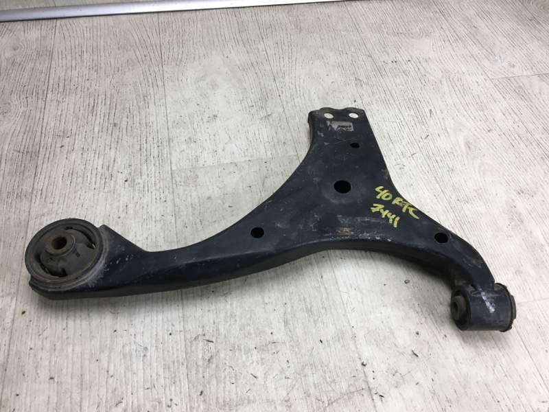 Рычаг передней подвески нижний правый KIA FORTE/CERATO TD 08-13 2009 TD 2.0 G4KD 54501-1M100 Б/У