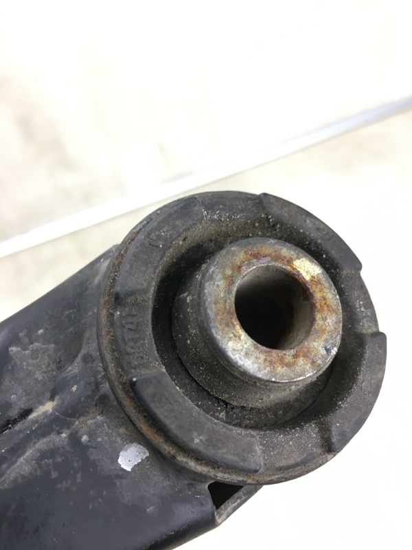 Рычаг передней подвески нижний правый KIA FORTE/CERATO TD 08-13 TD 2.0 G4KD