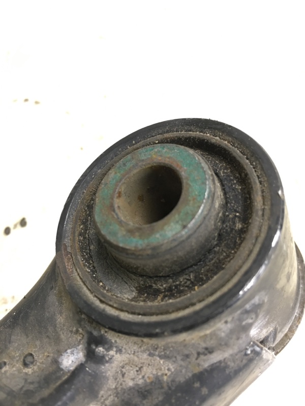 Рычаг передней подвески нижний правый FORTE/CERATO TD 08-13 2009 TD 2.0 G4KD