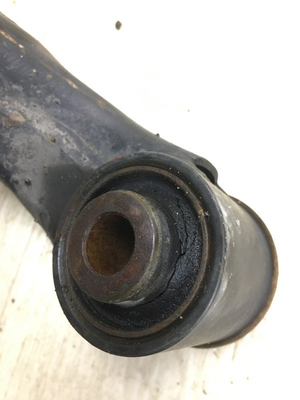 Рычаг передней подвески нижний левый KIA FORTE/CERATO TD 08-13 TD 2.0 G4KD