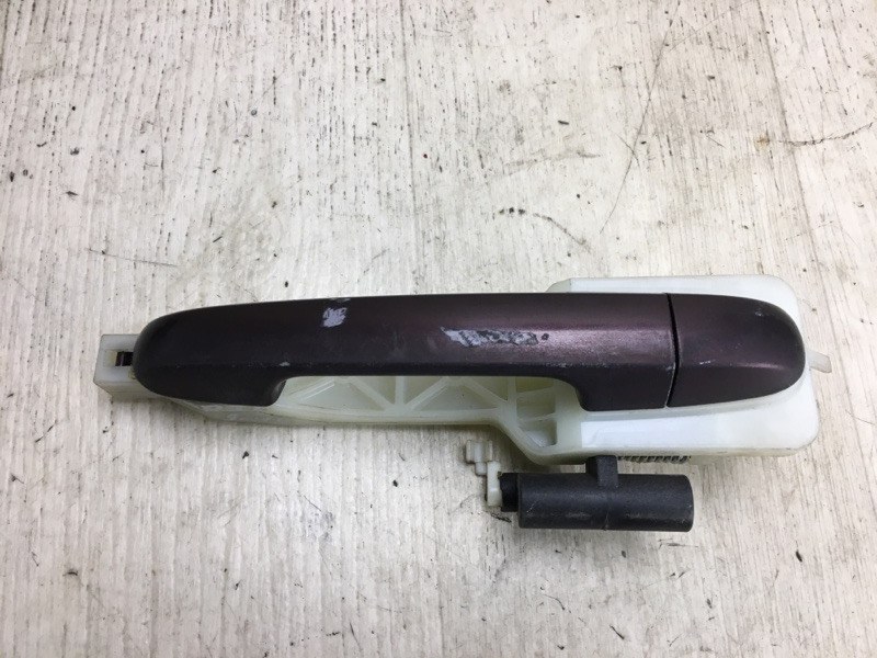 Запчасть ручка двери наружная задняя правая KIA FORTE/CERATO TD 08-13 2009 TD 2.0 G4KD 82652-1M030 Б/У Ручка двери наружная задняя правая KIA FORTE/CERATO TD 08-13 2009 TD 2.0 G4KD 82652-1M030 Б/У