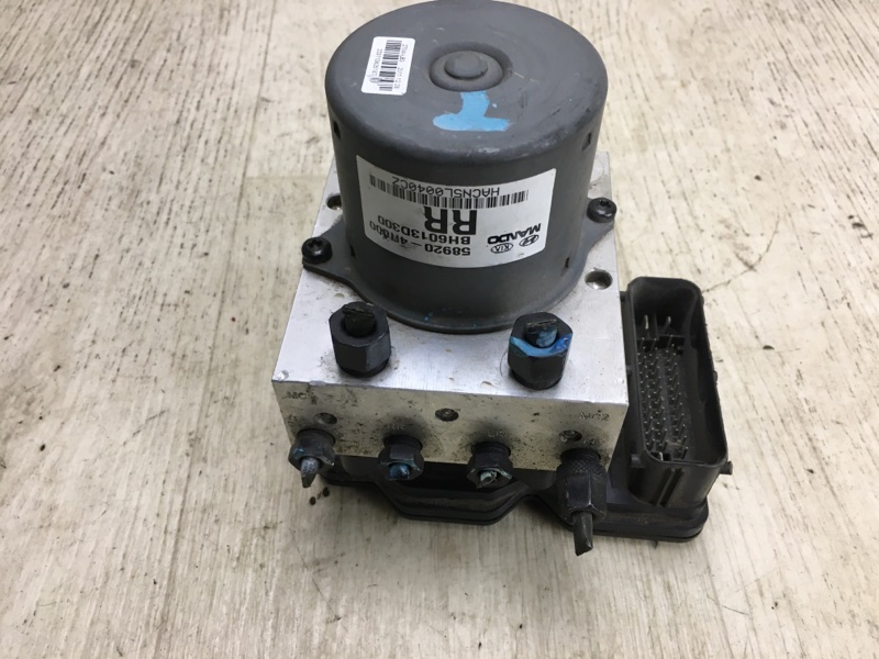 Блок ABS SONATA YF 10-14 2012 YF 2.4 G4KK Блок ABS SONATA YF 10-14 2012 YF 2.4 G4KK