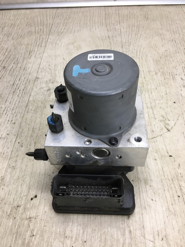 Блок ABS HYUNDAI SONATA YF 10-14 YF 2.4 G4KK Блок ABS HYUNDAI SONATA YF 10-14 YF 2.4 G4KK