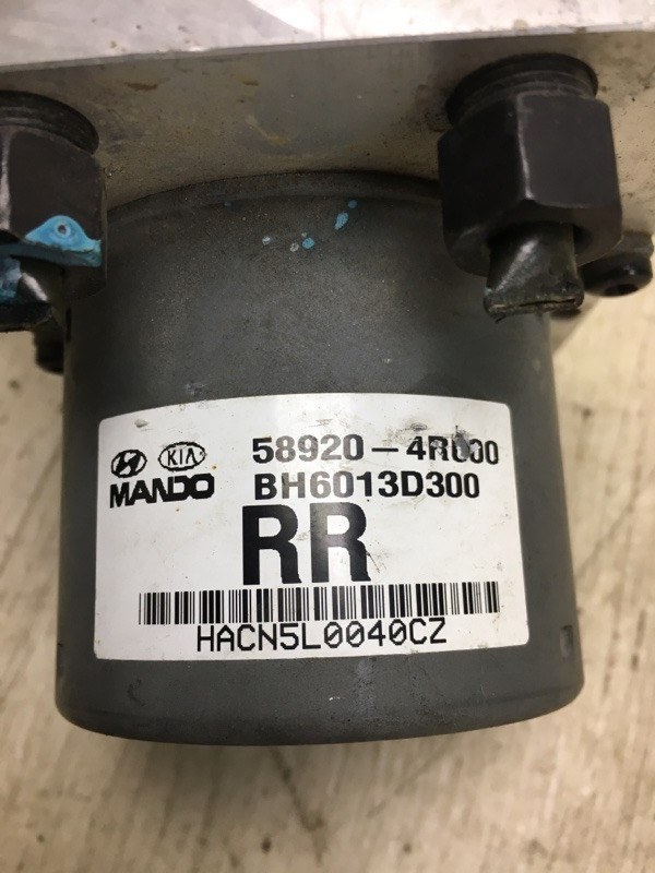 Блок ABS SONATA YF 10-14 2012 YF 2.4 G4KK Блок ABS SONATA YF 10-14 2012 YF 2.4 G4KK