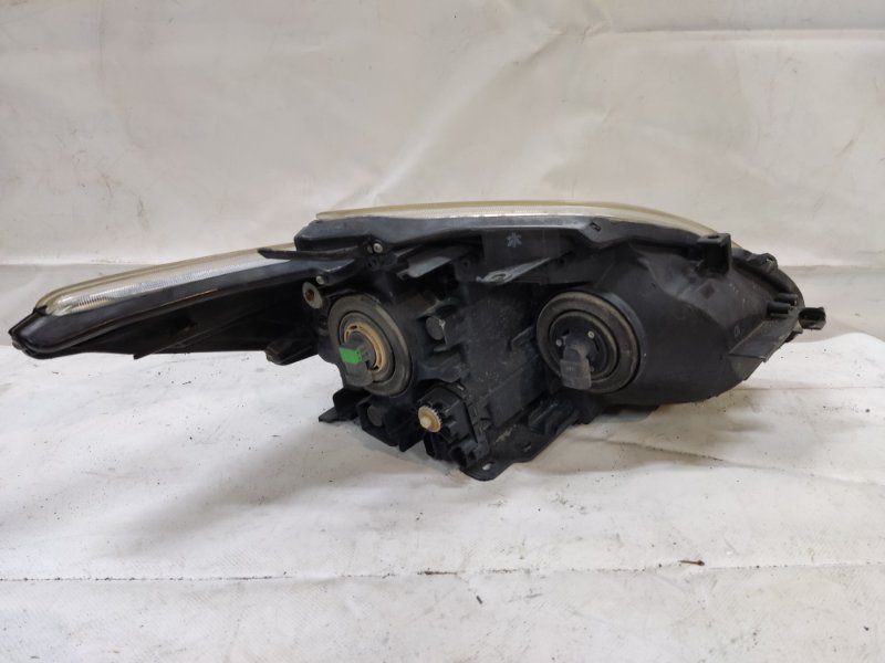 Фара передняя левая TOYOTA PRIUS - 30 09-17