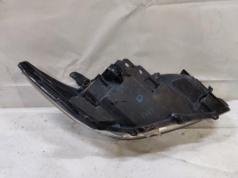 Фара передняя левая PRIUS - 30 09-17