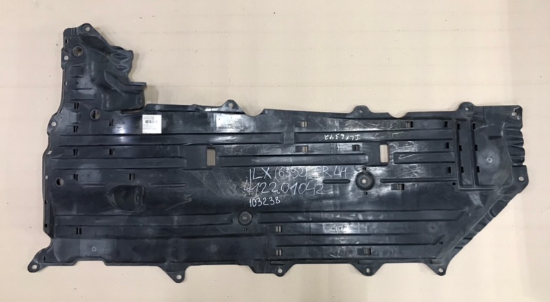 Запчасть защита днища левая ACURA ILX 12-16 2014 Седан 2.0 74656-TR3-A00 Б/У Защита днища левая ACURA ILX 12-16 2014 Седан 2.0 74656-TR3-A00 Б/У