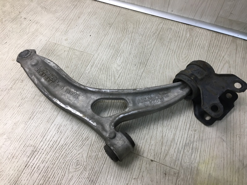 Рычаг передней подвески нижний левый FORD FOCUS 10-18 2013 BK 2.0 XQDA BV6Z-3079-G Б/У