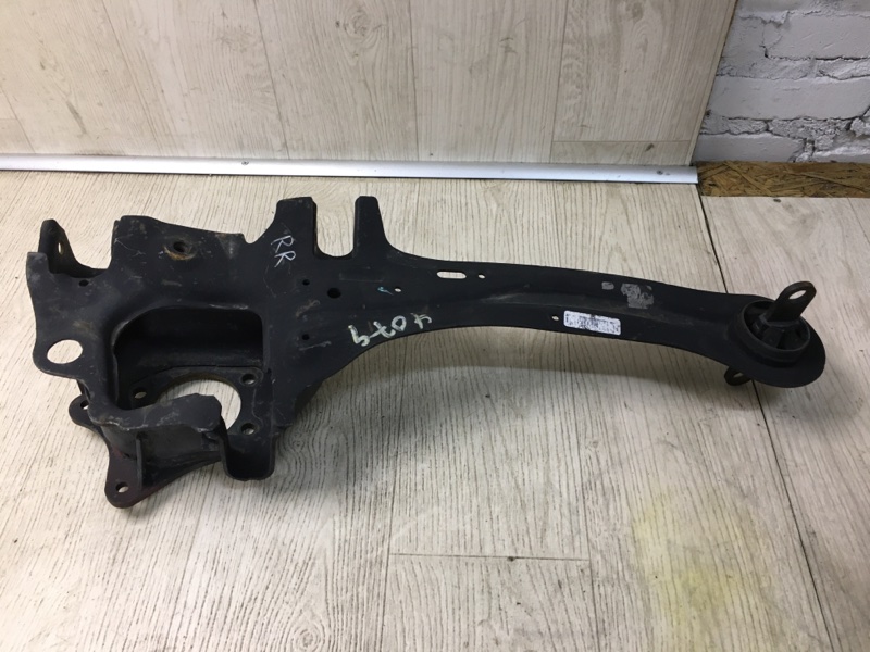 Рычаг задней подвески продольный задний правый FORD FOCUS 10-18 2013 BK 2.0 XQDA BV6Z-5A968-B Б/У