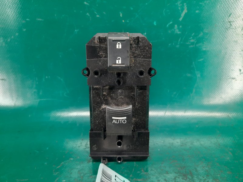 Кнопка стеклоподъемника передняя правая ACURA RDX 12-19 2017 Внедорожник 3.5 J35Z2 35760-TX4-A01 Б/У