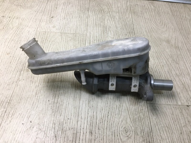 Запчасть главный тормозной цилиндр DODGE JOURNEY 08-20 2013 JC 3.6 ERB 68155423AA Б/У Главный тормозной цилиндр DODGE JOURNEY 08-20 2013 JC 3.6 ERB 68155423AA Б/У