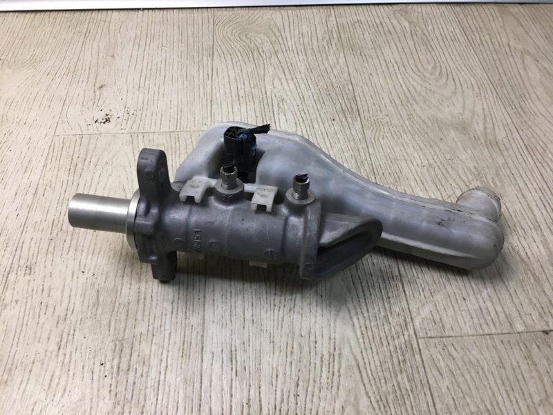 Главный тормозной цилиндр JOURNEY 08-20 2013 JC 3.6 ERB Главный тормозной цилиндр JOURNEY 08-20 2013 JC 3.6 ERB