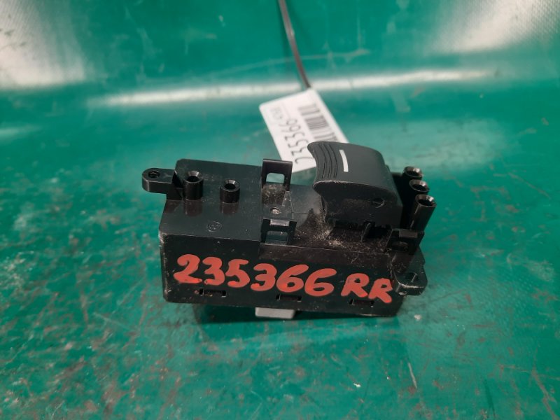 Кнопка стеклоподъемника задняя правая RDX 12-19 2017 Внедорожник 3.5 J35Z2