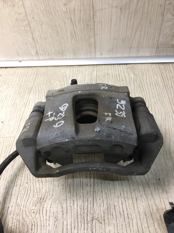 Суппорт тормозной передний правый OPTIMA JF 15-20 2016 JF 2.4 G4KJ