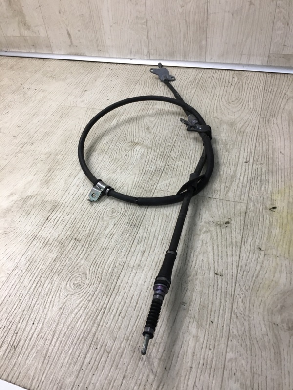 Трос стояночного тормоза задний правый KIA OPTIMA JF 15-20 JF 2.4 G4KJ Трос стояночного тормоза задний правый KIA OPTIMA JF 15-20 JF 2.4 G4KJ