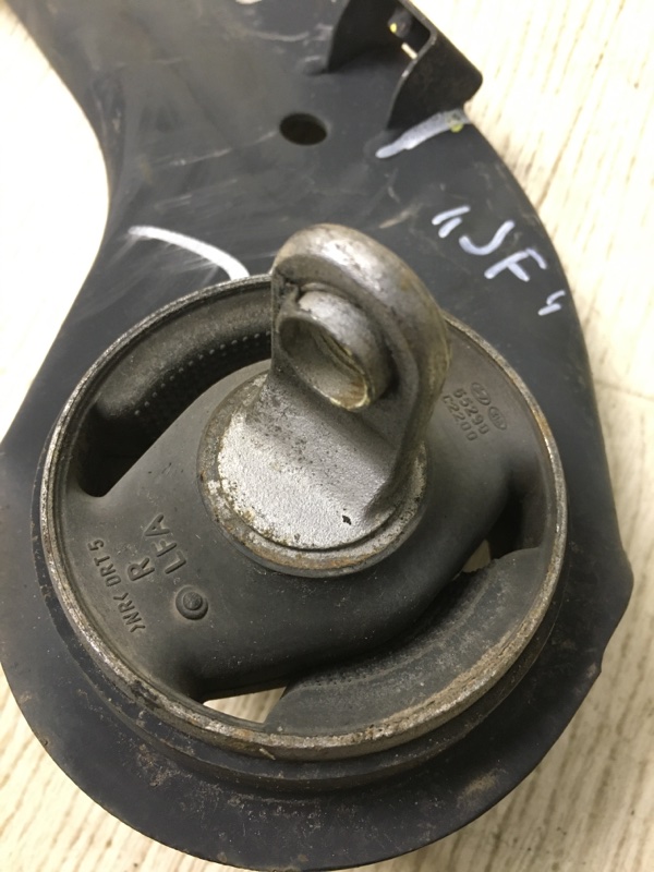 Рычаг задней подвески продольный правый OPTIMA JF 15-20 2016 JF 2.4 G4KJ