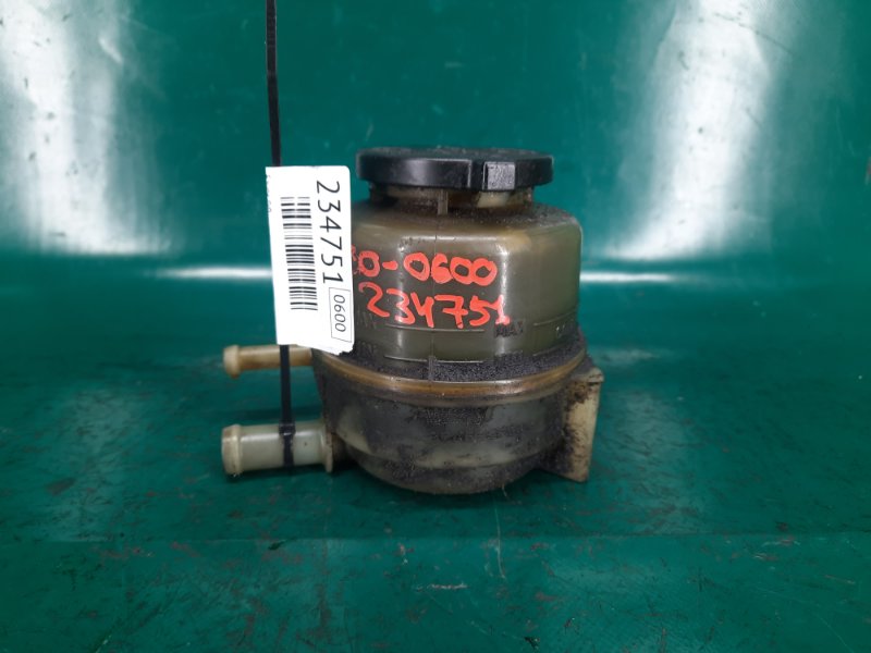 Бачок ГУР CAMRY 30 02-06 2005 Седан 2.4 2AZFE