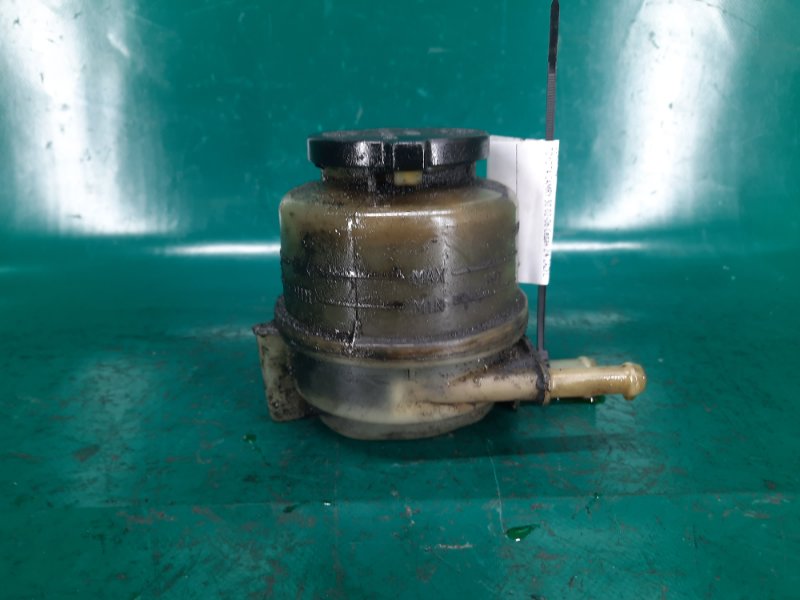 Бачок ГУР CAMRY 30 02-06 2005 Седан 2.4 2AZFE