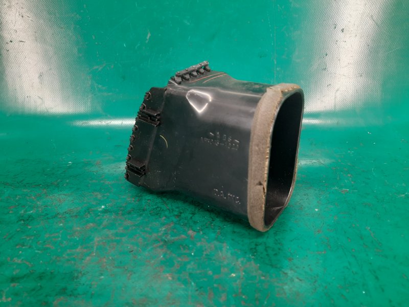 Дефлектор воздушный правый TOYOTA CAMRY 30 02-06 Седан 2.4 2AZFE