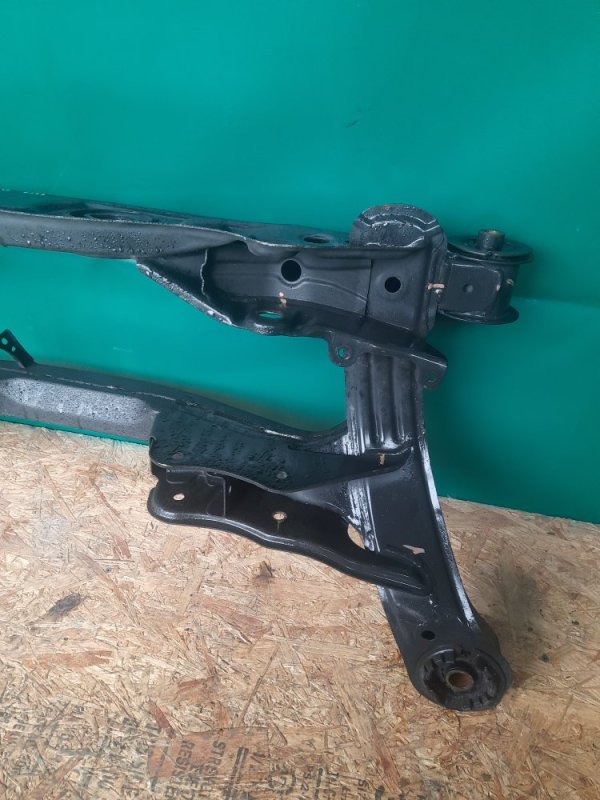 Балка задней подвески VENZA 09-16 2011 Внедорожник 3.5 2GR-FE