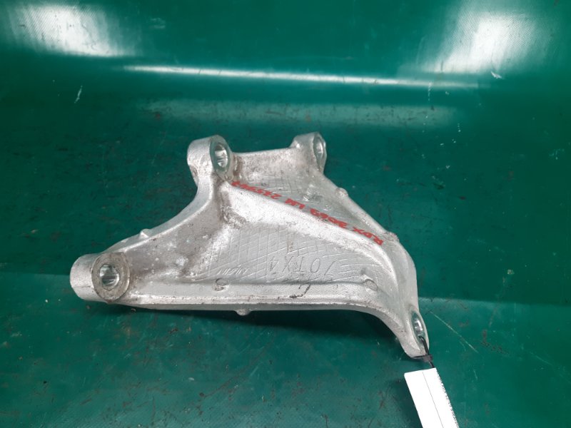 Кронштейн КПП левый RDX 12-19 2013 Внедорожник 3.5 J35Z2