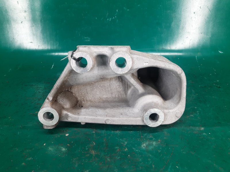 Кронштейн двигателя задний RDX 12-19 2017 Внедорожник 3.5 J35Z2 Кронштейн двигателя задний RDX 12-19 2017 Внедорожник 3.5 J35Z2