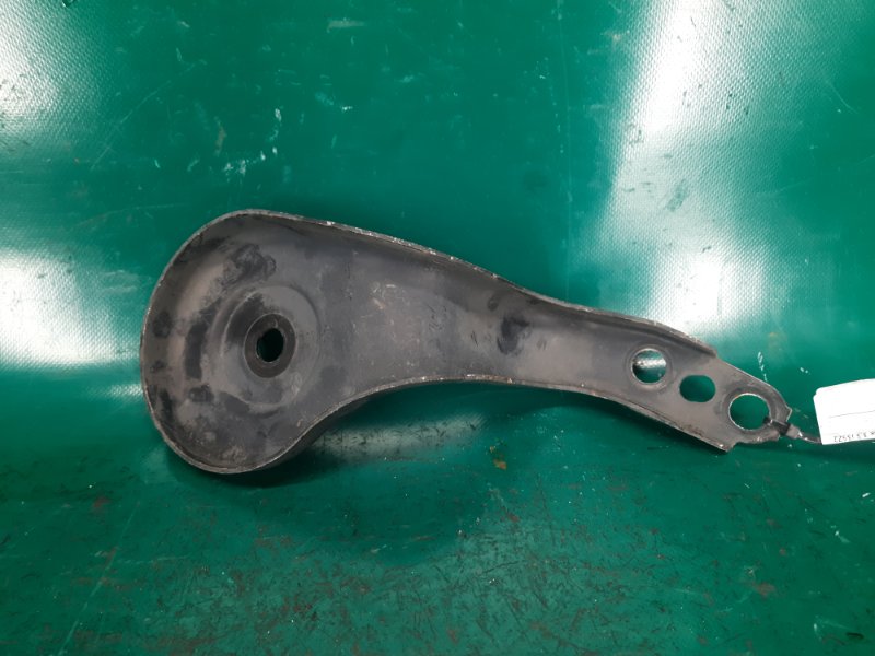 Крепление балки подвески заднее правое RDX 12-19 2013 Внедорожник 3.5 J35Z2