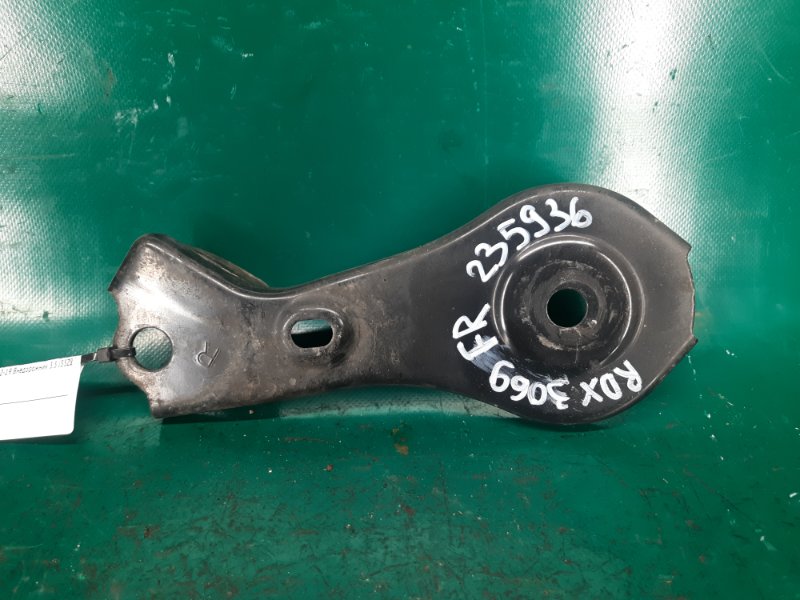 Крепление балки подвески переднее правое ACURA RDX 12-19 2013 Внедорожник 3.5 J35Z2 50265-TA0-A00 Б/У