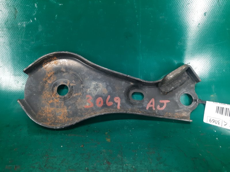 Крепление балки подвески переднее правое RDX 12-19 2013 Внедорожник 3.5 J35Z2